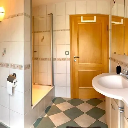 Helles, Ruhiges, Documenta Quartier, Herkules Blick All-in 5g