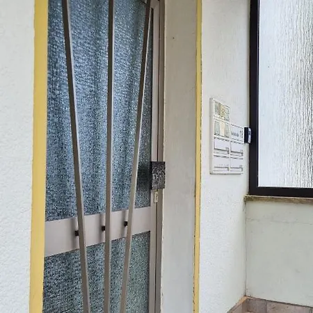 Helles, Ruhiges, Documenta Quartier, Herkules Blick All-in 5g *