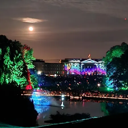 Helles, Ruhiges, Documenta Quartier, Herkules Blick All-in 5g *