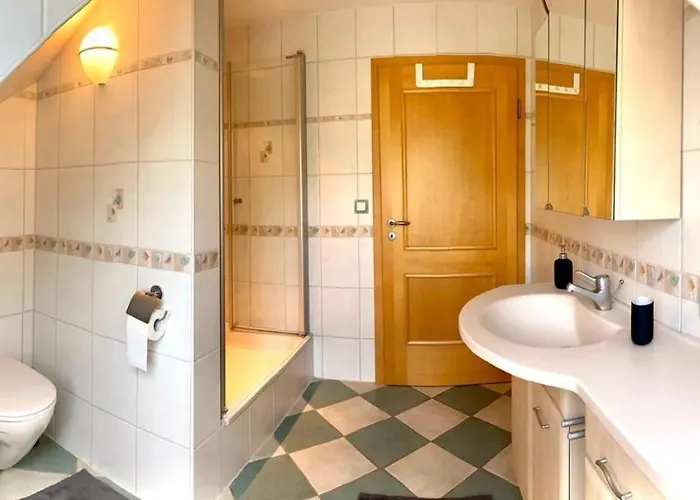 Helles, Ruhiges, Documenta Quartier, Herkules Blick All-in 5g